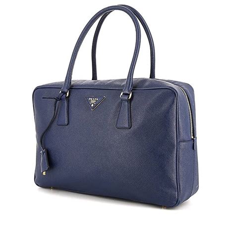 prada guaffre blu bauletto|borsa bauletto prada 1978.